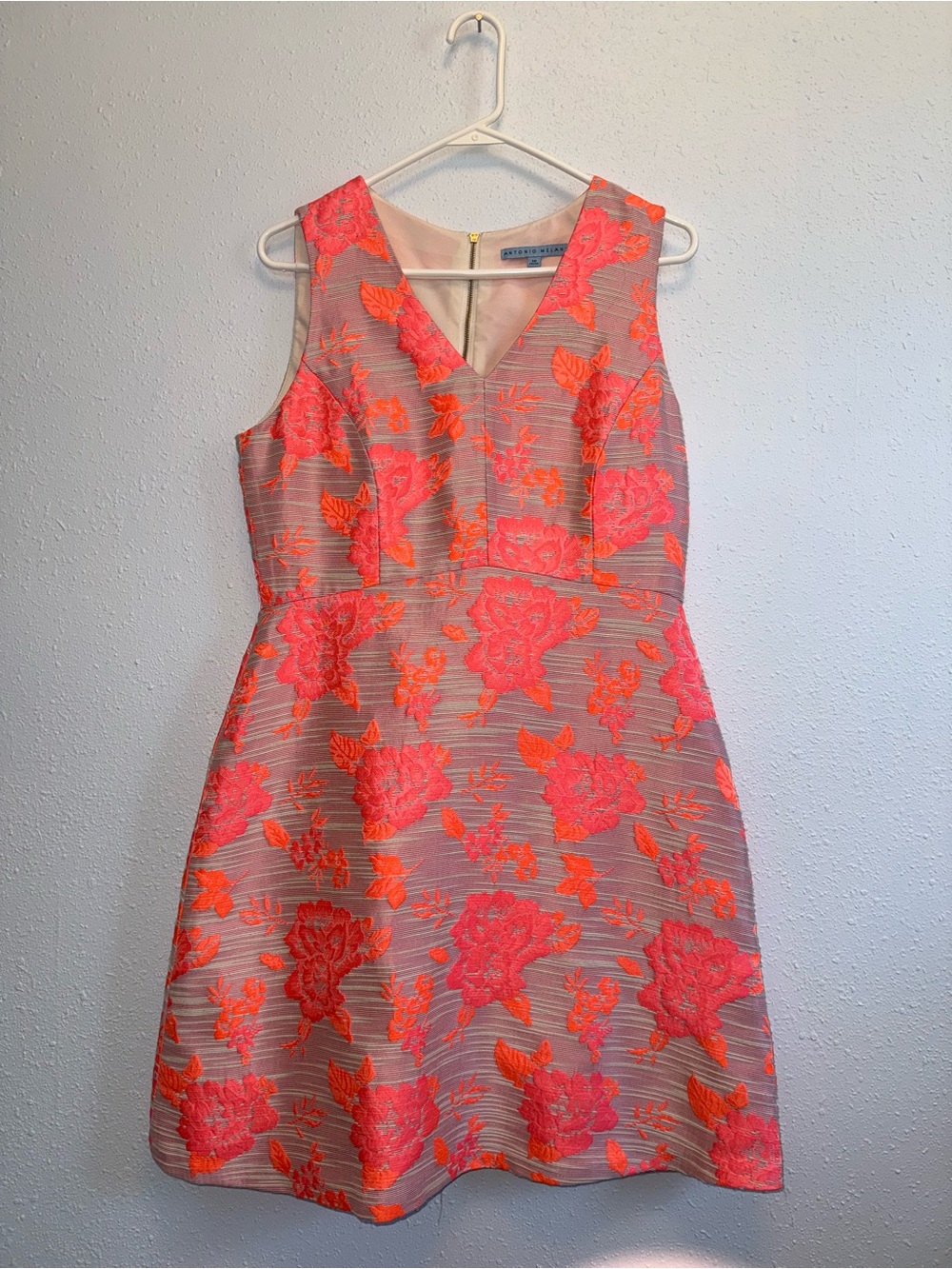 ANTONIO MELANI Coral Pink Floral V‑Neck Mini Dress